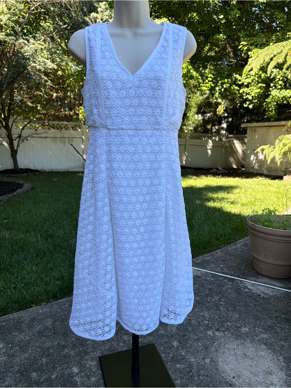 NWT high quality beautiful dress in white embroidered Originally $168. Must have